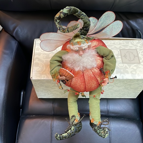 Mark Roberts Pumpkin Pie Fairy Shiny Large - Picture 2 of 16
